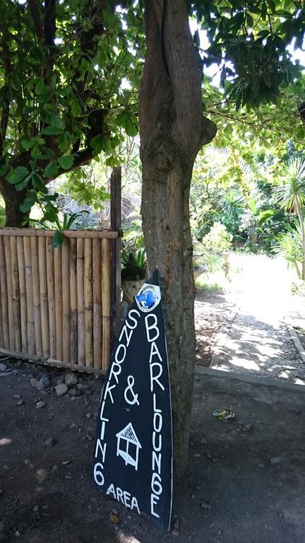 Barracuda Beach Hostel Amed Esterno foto