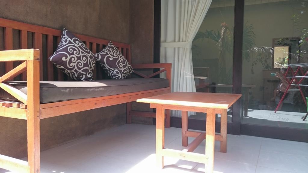 Barracuda Beach Hostel Amed Esterno foto